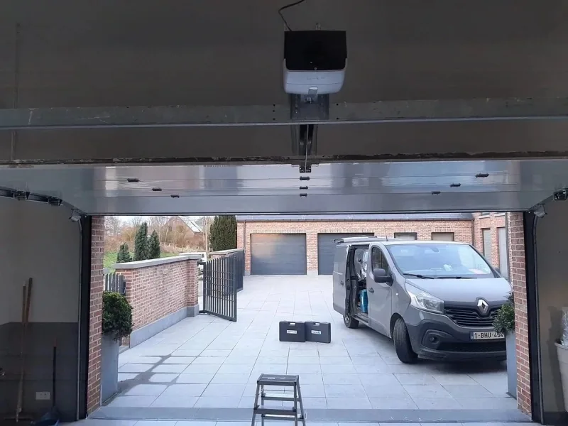 Motorisation de porte de garage sectionnelle